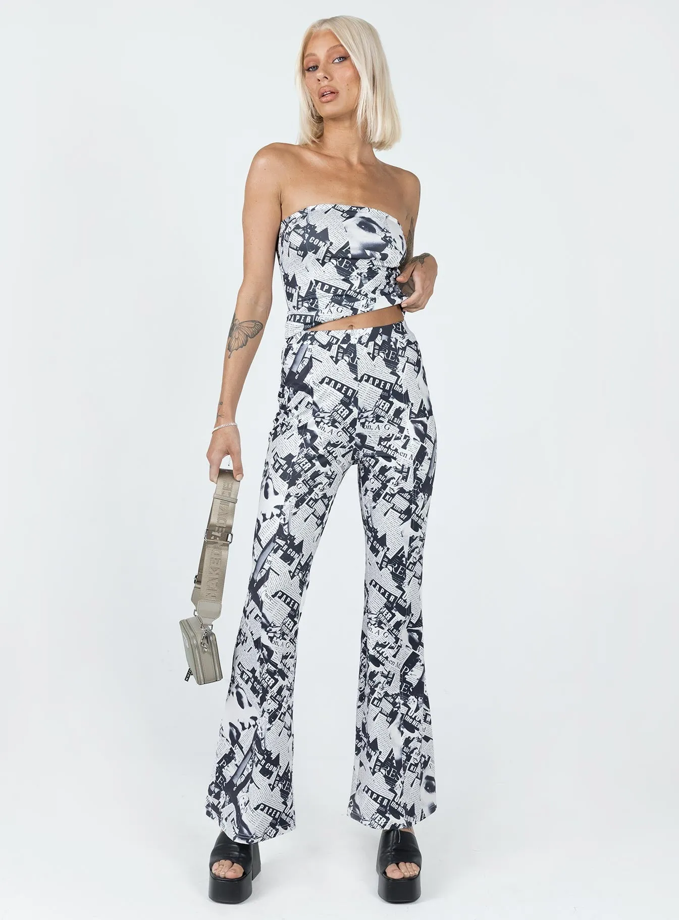 Sporty Chic Outdoor Flex Rafi Set Black / White
