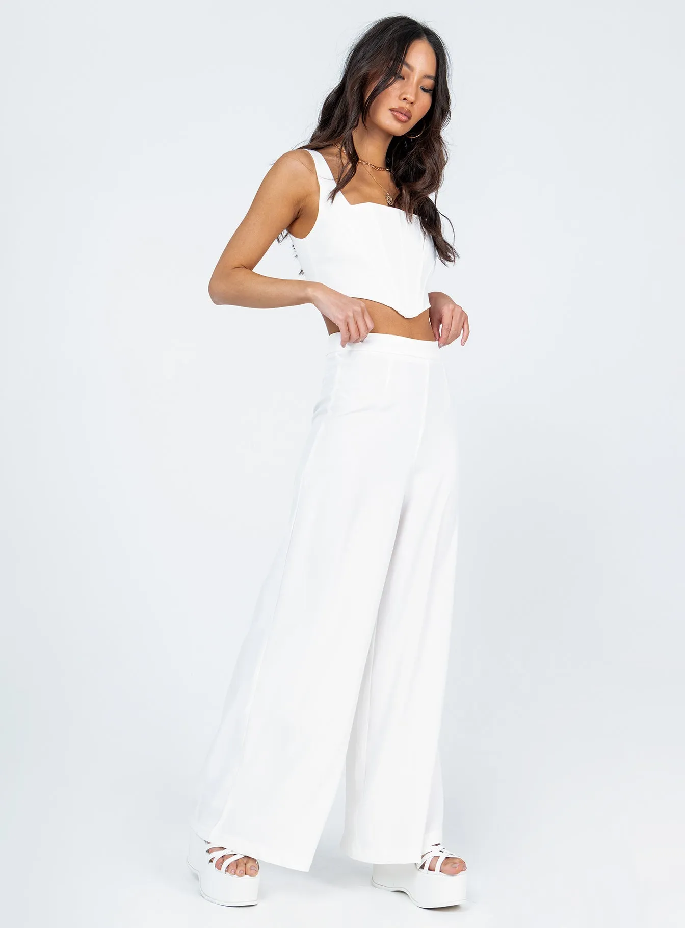 Elias Set White Multi Panel Construction