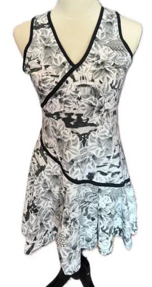 Eleven By Venus William Floral Tennis Dress Size M MSP$108 Comfy Comfort