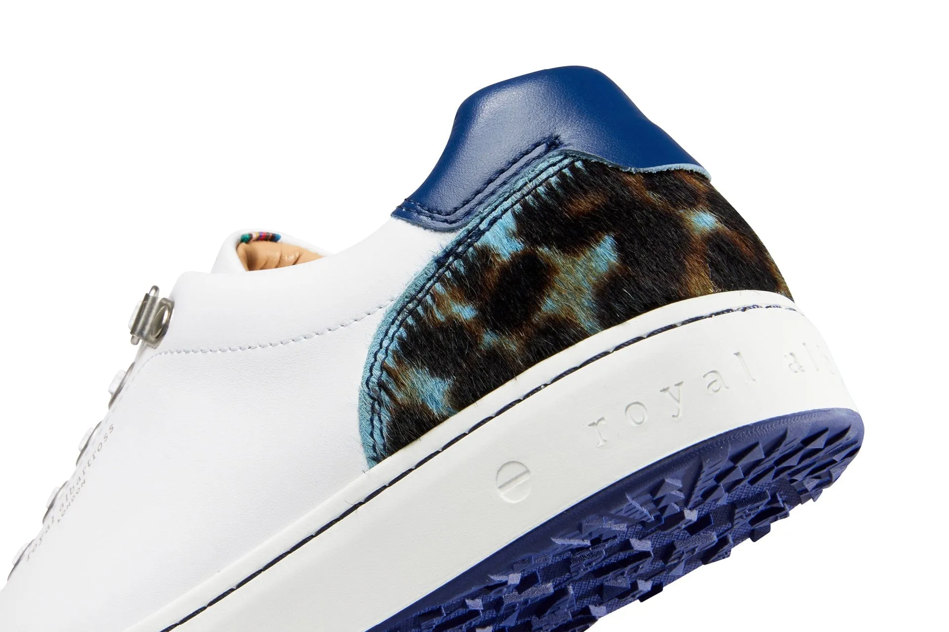 Fieldfox | Blue Leopard Dynamic Motion