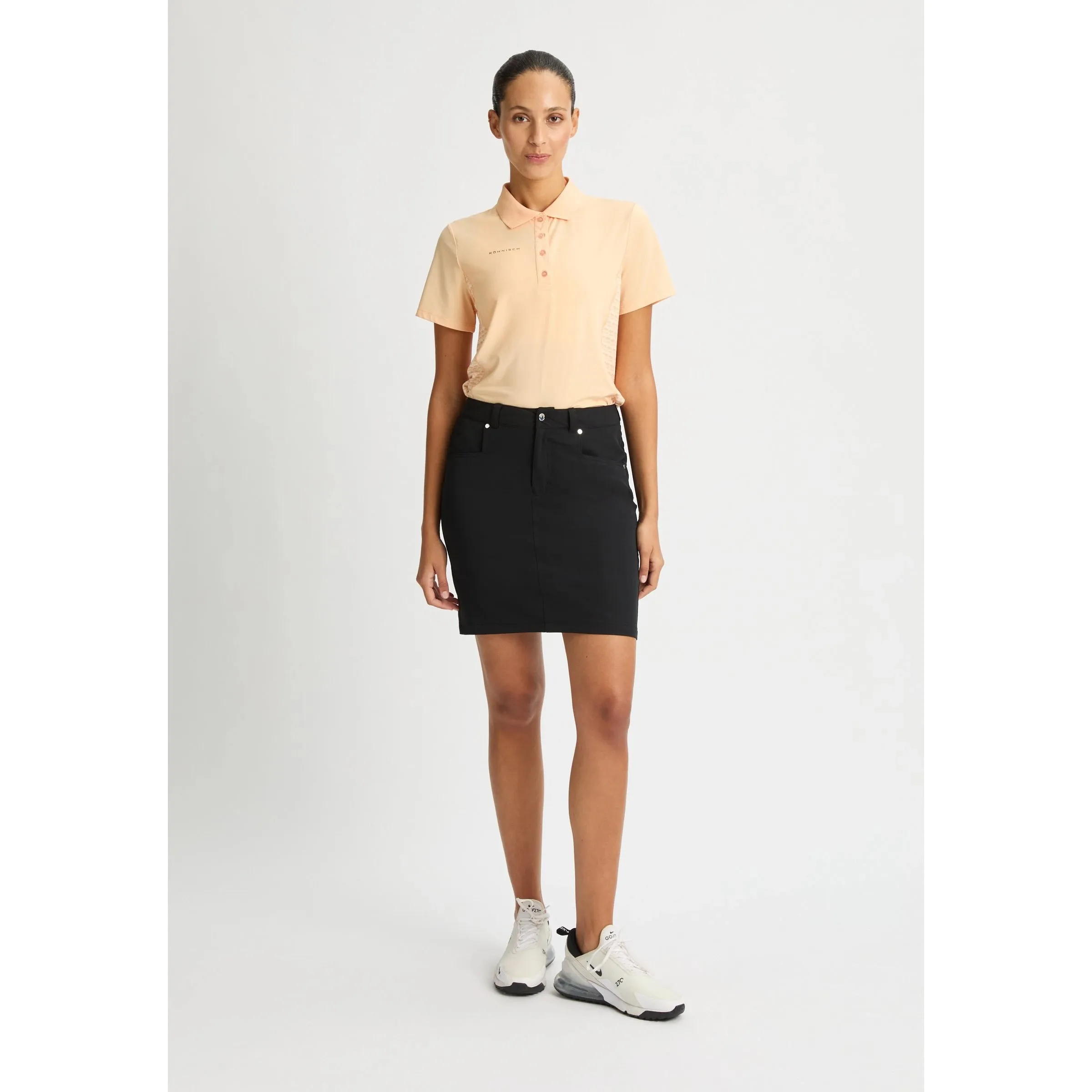 Cozy Movement Cool Tone Rohnisch Women's Chie Comfort Golf Skort - Black