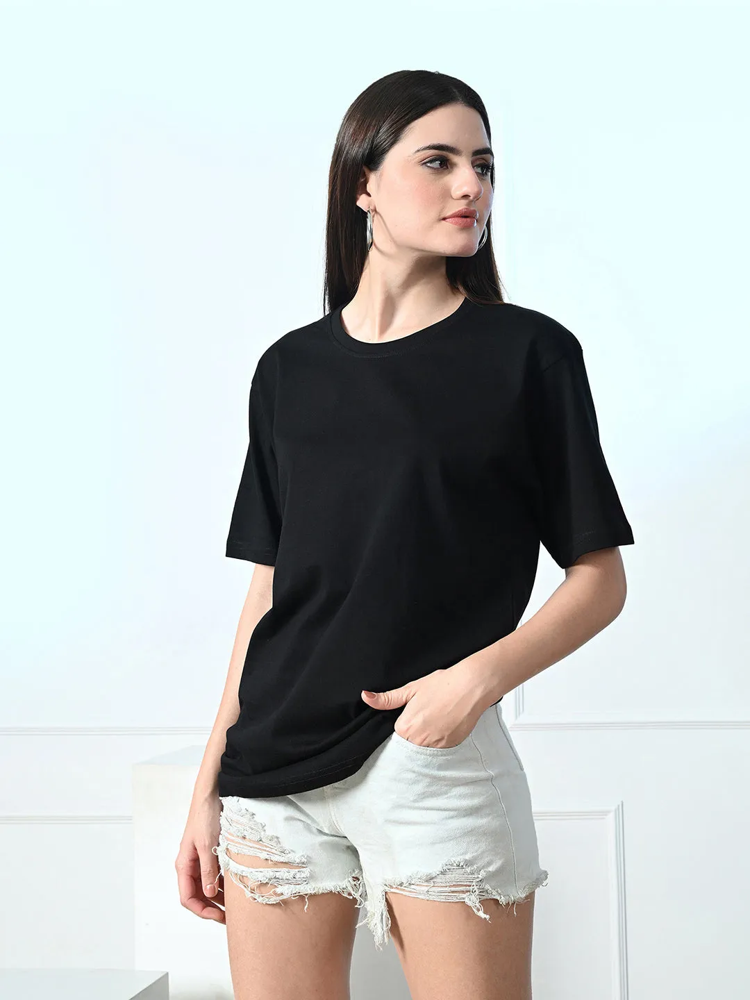 Timeless 100% Cotton Solid T-shirt - Black Layered Style