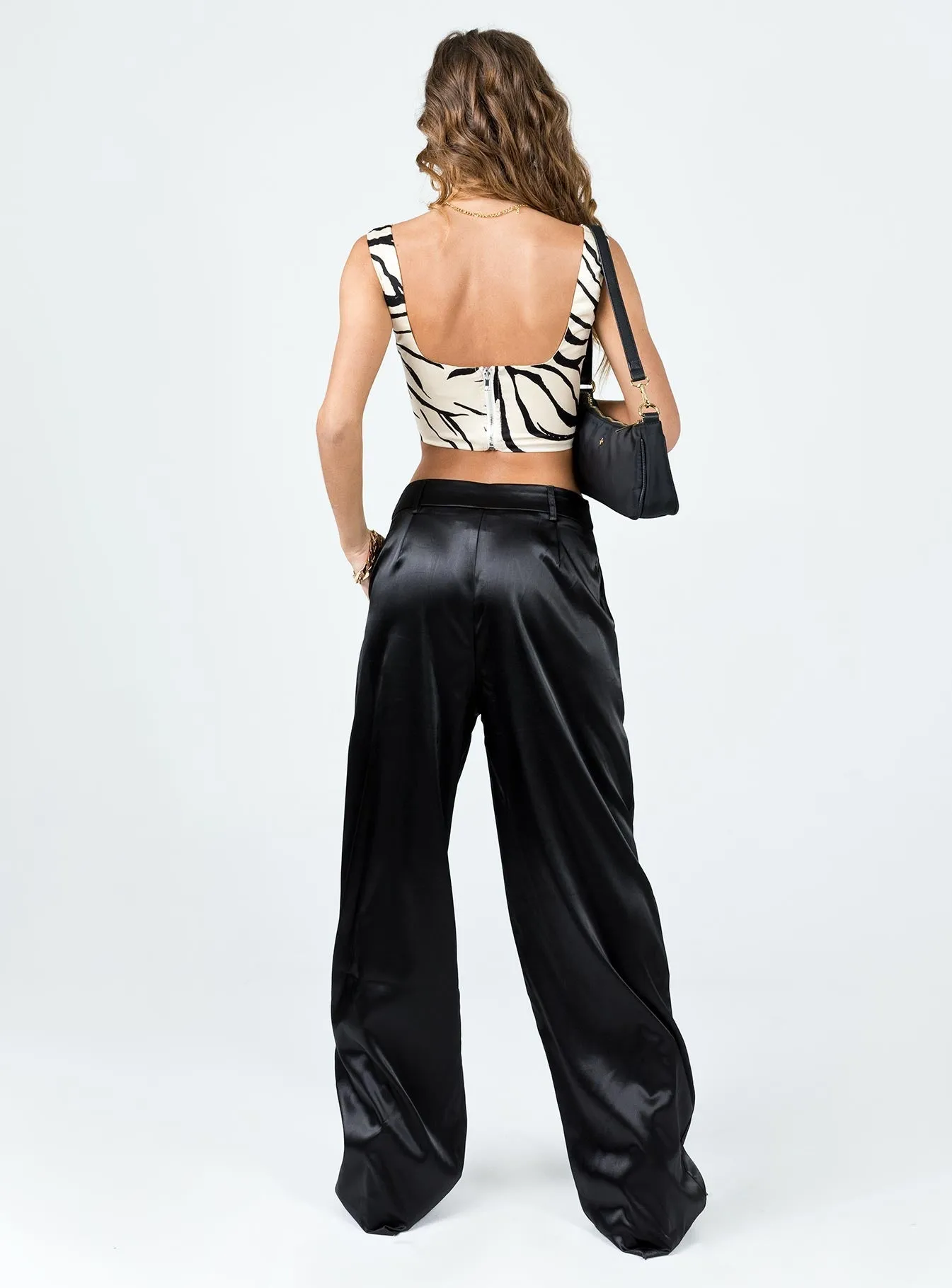 Flattering Cut Urban Cool Archer Pants Satin Black