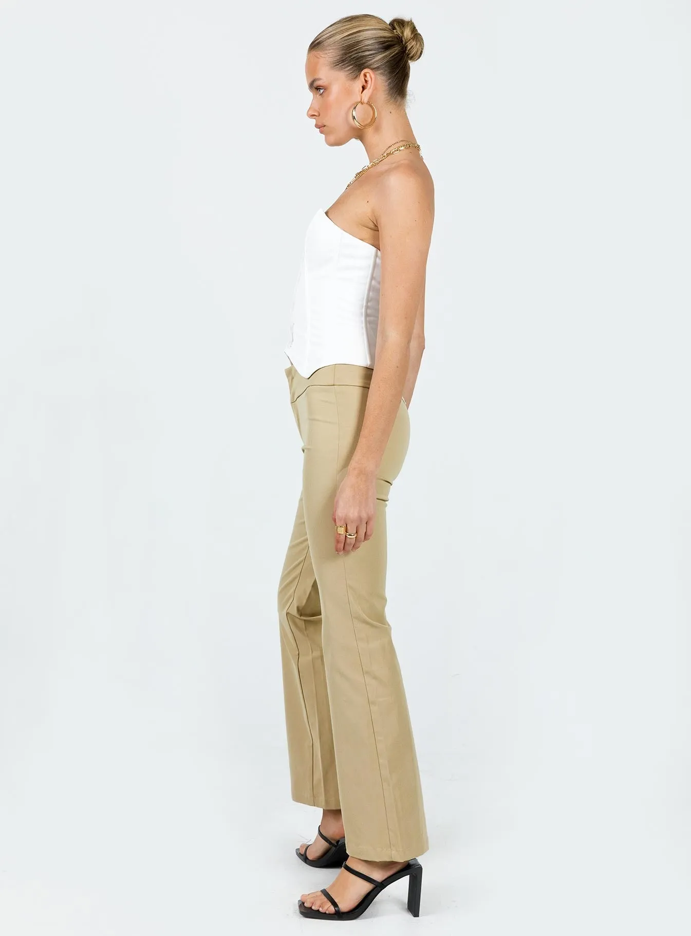 Tabithia Low Rise Pants Beige No Gap Waist Cropped hem