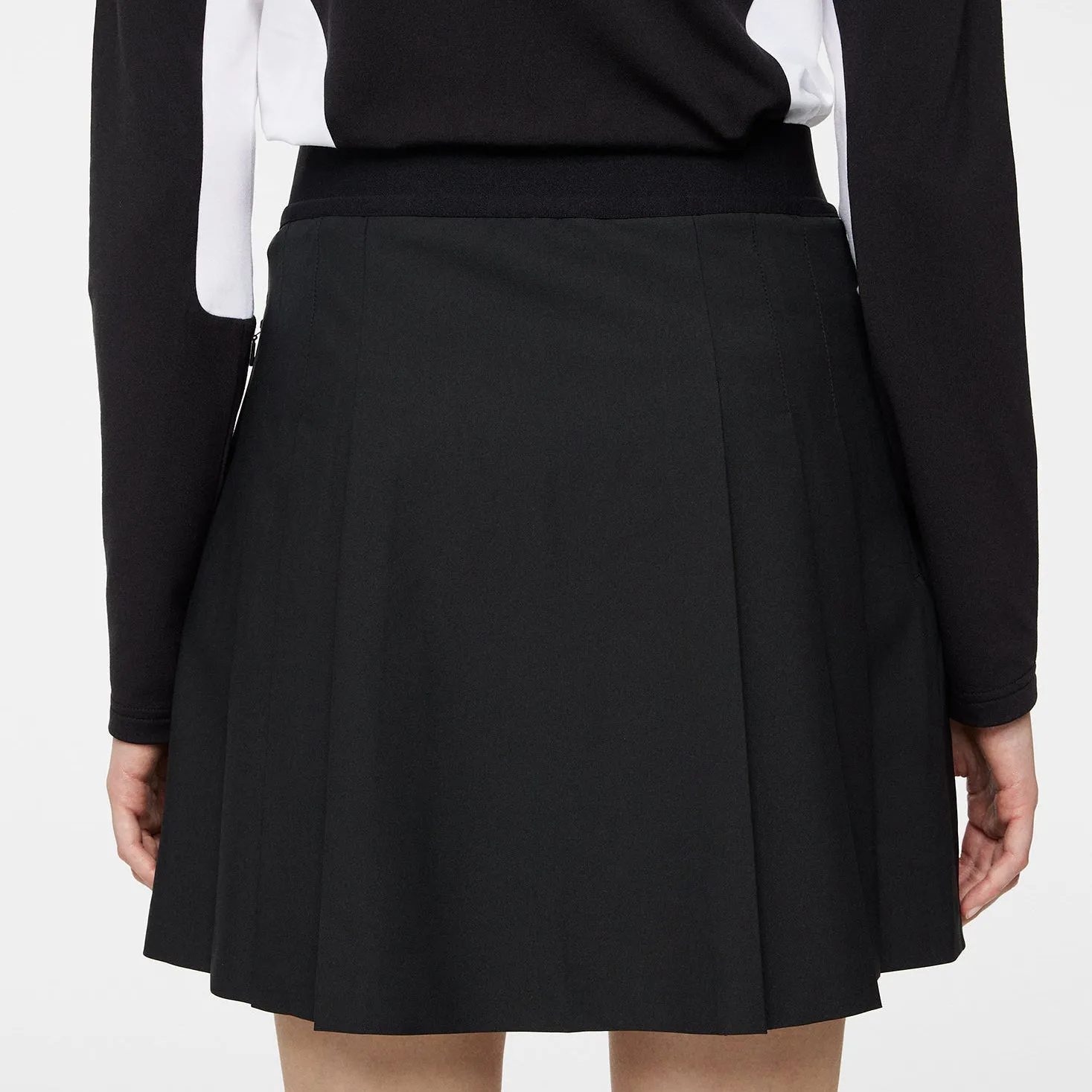 All Season Wear J.Lindeberg Women's Alesia Golf Skirt - Black