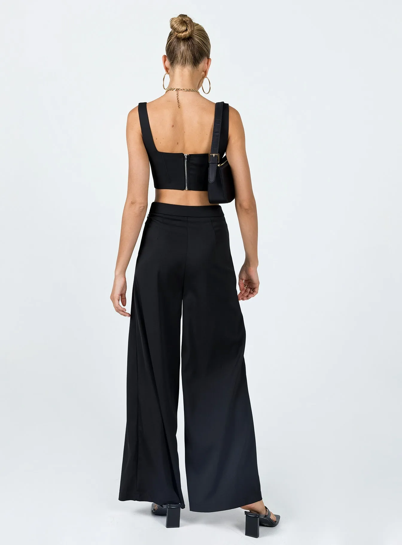 Elias Set Black Comfortable Layers Lightweight Material