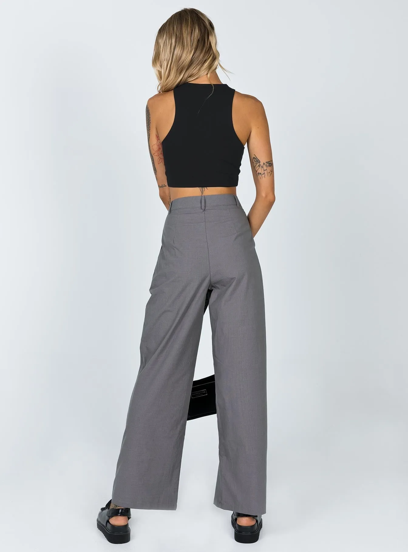 Smooth zipper closure Durable Fit Betsy Pants Grey