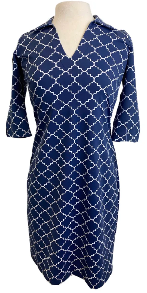 Katherine Way Golf Dress, Navy/White Geometric Print MSP$198 Timeless Piece Sleek Silhouette